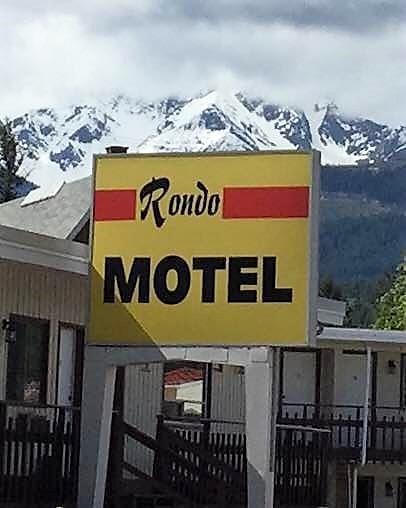 Rondo Motel Golden Dış mekan fotoğraf